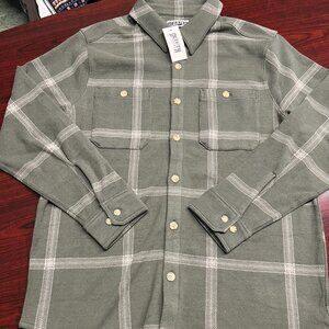 NEW Men's Duluth Buttondown - size medium